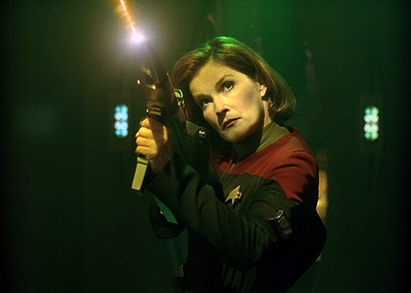 Star Trek - Raumschiff Voyager - Season 5 - Das ungewisse Dunkel - Filmfotos - Kate Mulgrew