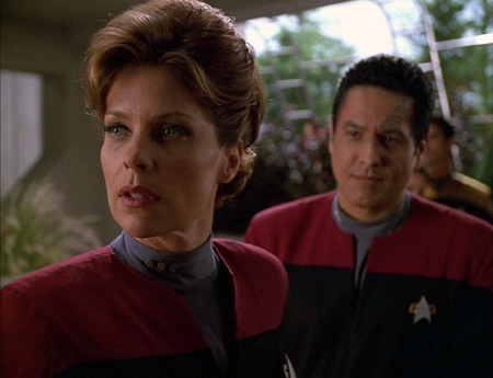 Star Trek: Voyager - Season 5 - In the Flesh - Photos - Kate Vernon, Robert Beltran
