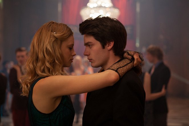 Vampire Academy - De la película - Lucy Fry, Dominic Sherwood