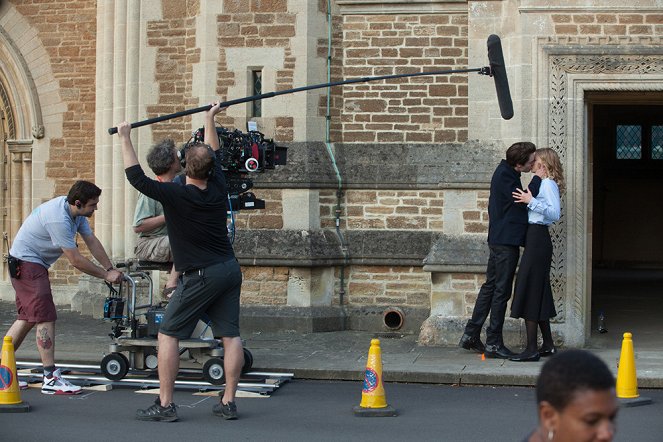 Vampire Academy - Dreharbeiten - Dominic Sherwood, Lucy Fry