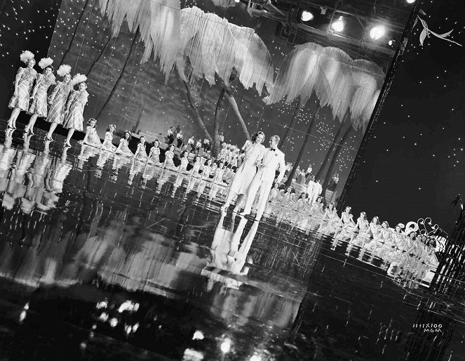 Broadway Melody of 1940 - Van de set