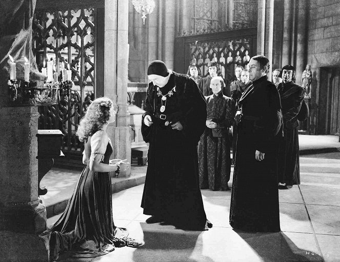 The Hunchback of Notre Dame - Photos - Cedric Hardwicke
