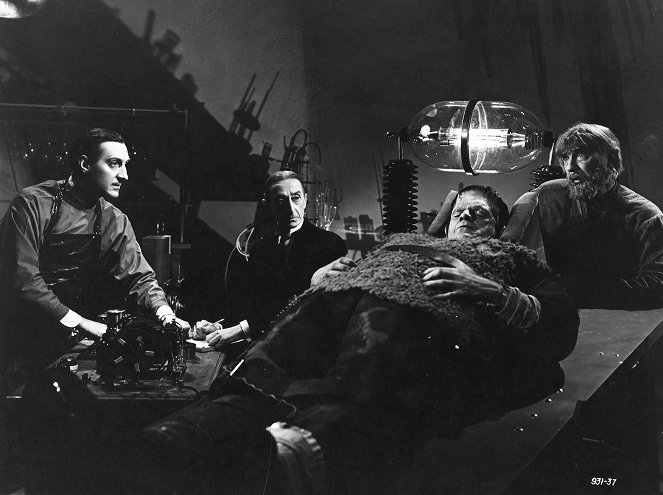 Frankensteinův syn - Z filmu - Basil Rathbone, Edgar Norton, Boris Karloff, Bela Lugosi
