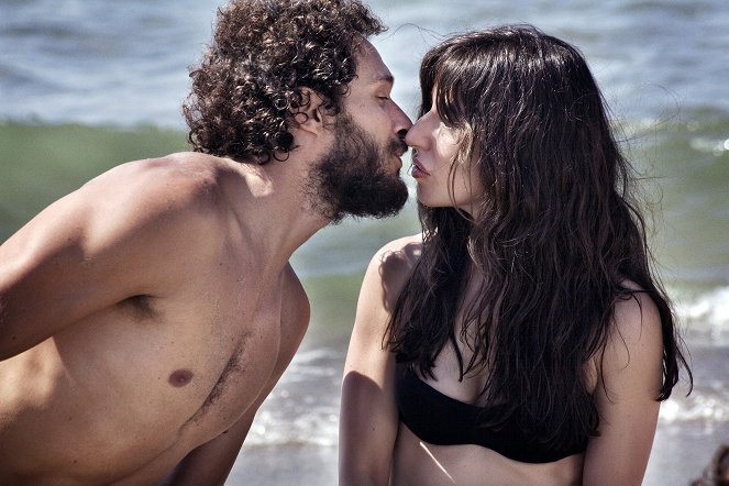 Pobozkaj ma ešte - Z filmu - Claudio Santamaria, Sabrina Impacciatore