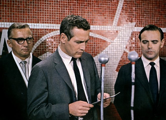 Szakadt függöny - Filmfotók - Paul Newman