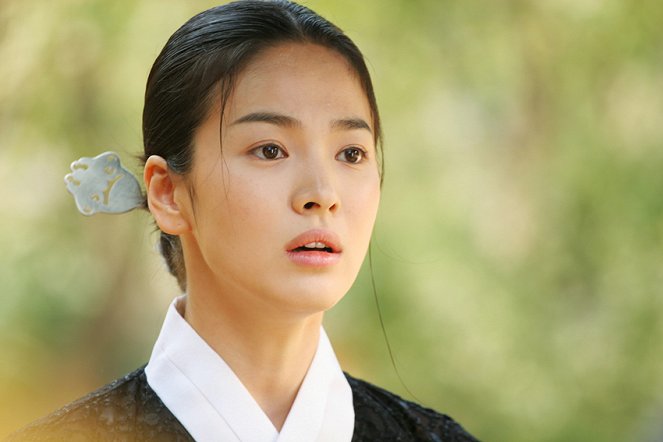 Hwang Jin-Yi - Z filmu - Lorraine Song