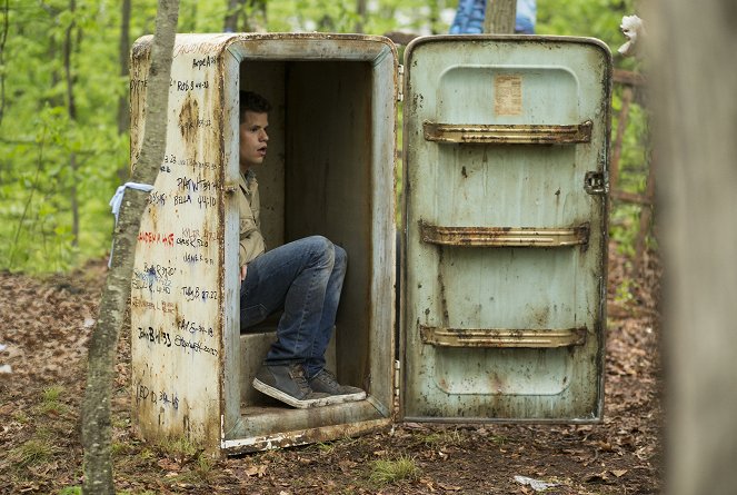 The Leftovers - Solace for Tired Feet - Van film - Charlie Carver