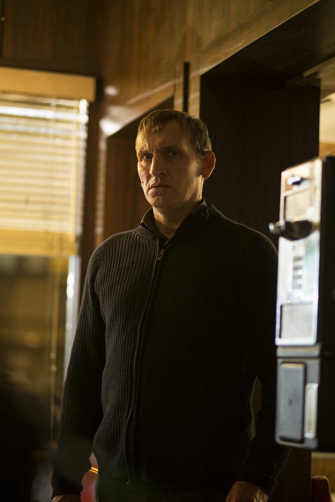 The Leftovers - Solace for Tired Feet - Photos - Christopher Eccleston