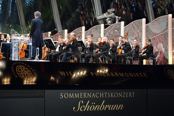 Sommernachtskonzert Schönbrunn 2014 - De la película