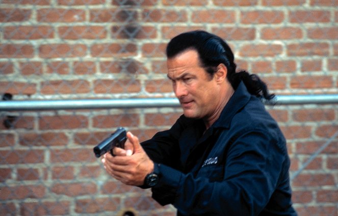 Ticker - De la película - Steven Seagal