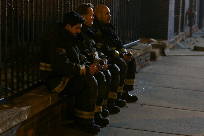 Chicago Fire - Pas de répit pour les braves - Tournage - Christian Stolte, Joe Minoso