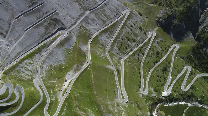 Die Alpen - Unsere Berge von oben - Kuvat elokuvasta