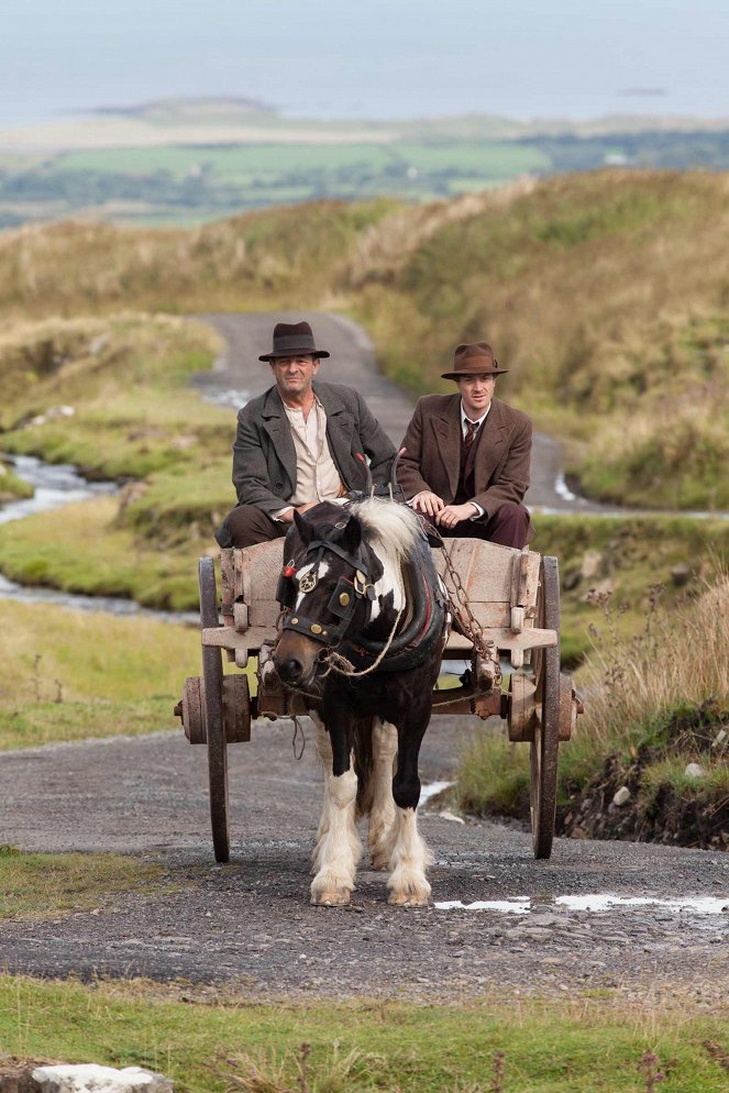 Jimmy's Hall - Filmfotos - Francis Magee, Barry Ward