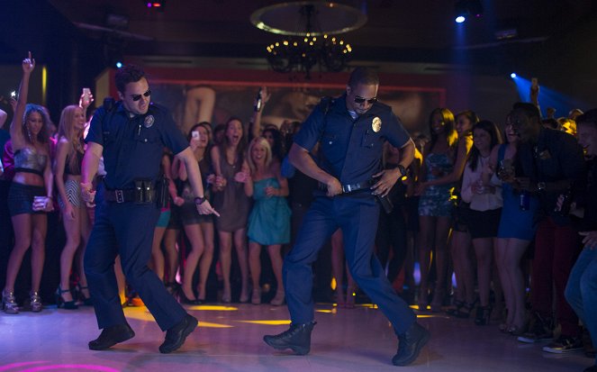 Armados em Polícias - Do filme - Jake Johnson, Damon Wayans Jr.