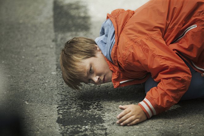 Boy Upside Down - Photos - Esa Nikkilä