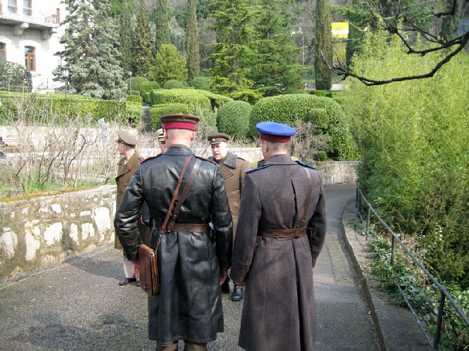 Jalta-45 - Kuvat elokuvasta