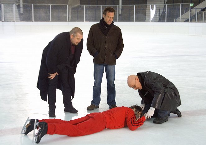 Místo činu - Kolín - Smrt na ledě - Z filmu - Dietmar Bär, Klaus J. Behrendt, Joe Bausch