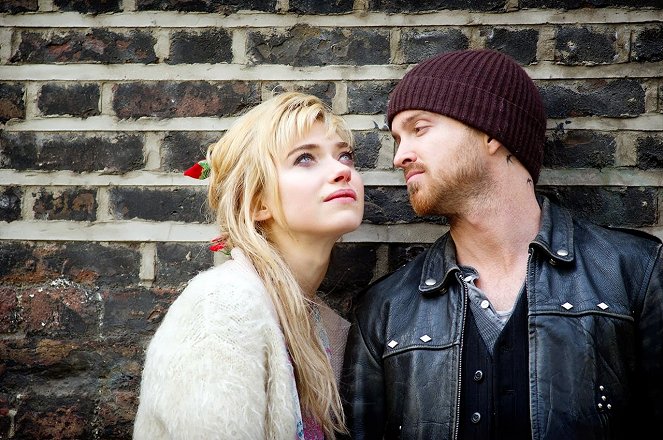 Imogen Poots, Aaron Paul