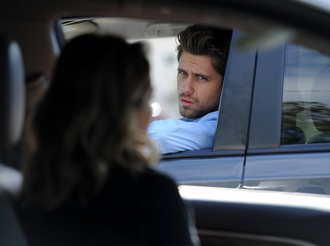 Graceland - Photos - Aaron Tveit