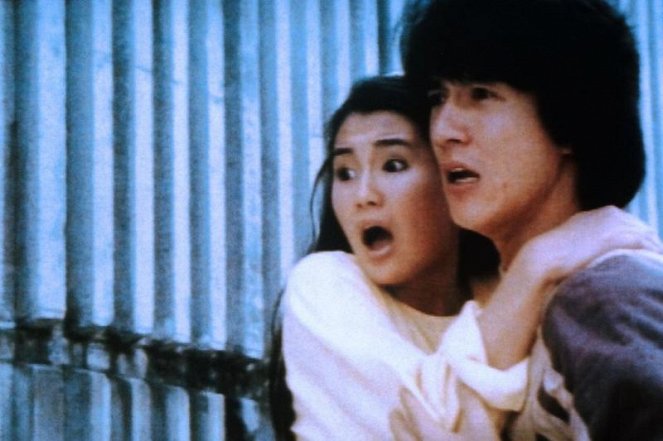 Jing cha gu shi - Van film - Maggie Cheung, Jackie Chan