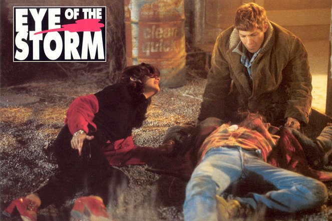 Eye of the Storm - Lobby karty - Lara Flynn Boyle
