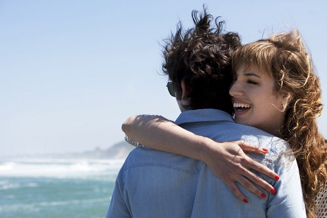 L´amour dure trois ans - Van film - Louise Bourgoin