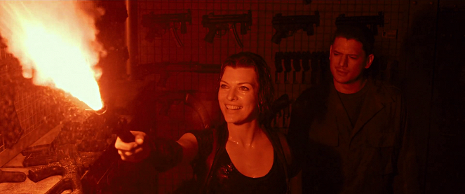 Resident Evil: Ultratumba - De la película - Milla Jovovich, Wentworth Miller
