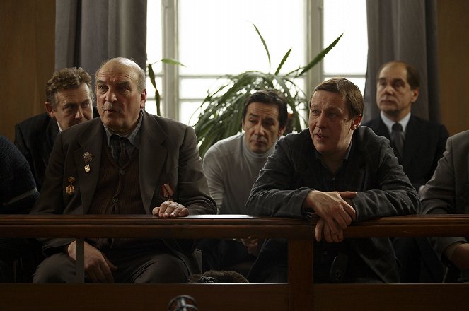 12 - De la película - Yuriy Stoyanov, Aleksey Petrenko, Aleksey Gorbunov, Mikhail Efremov, Sergey Makovetskiy