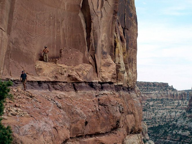 Digging for the Truth - Season 1 - Mystery of the Anasazi - Photos