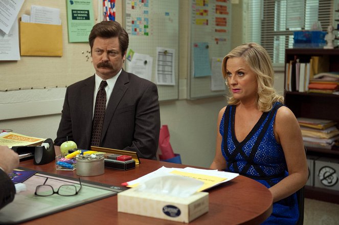 Parks and Recreation - La Grippe - Film - Nick Offerman, Amy Poehler