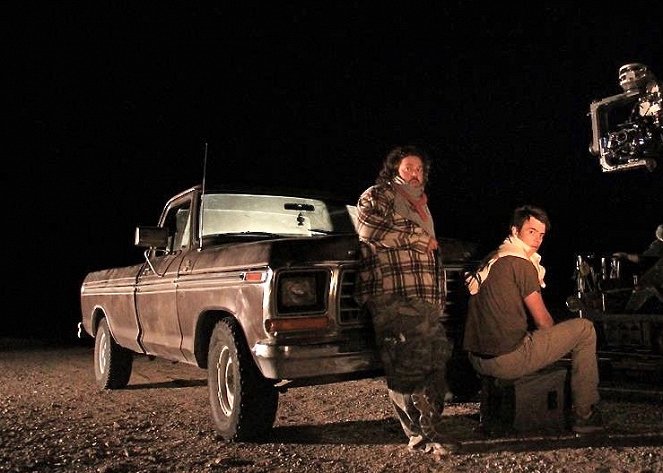 Scenic Route - Photos - Dan Fogler, Josh Duhamel