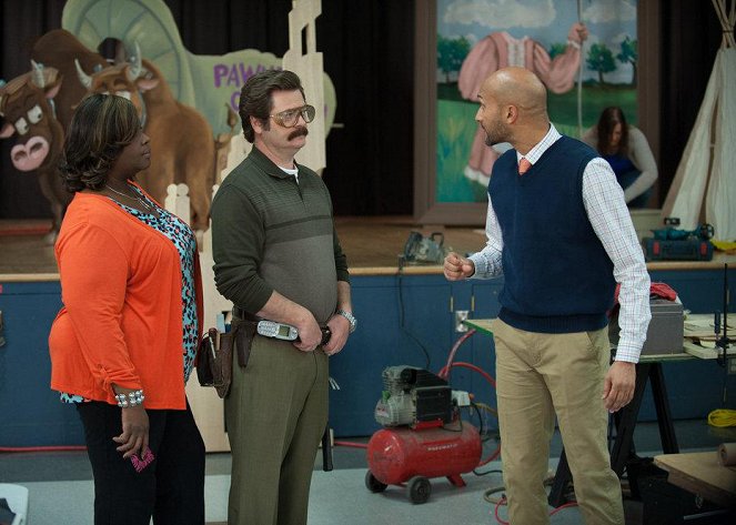 Parks and Recreation - One in 8,000 - Photos - Retta, Nick Offerman, Keegan-Michael Key