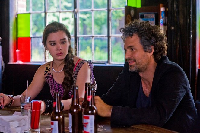 Can A Song Save Your Life? - Filmfotos - Hailee Steinfeld, Mark Ruffalo