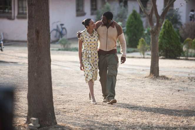 Mandela: Der lange Weg zur Freiheit - Filmfotos - Naomie Harris, Idris Elba