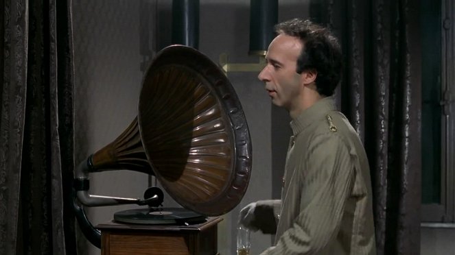 Az élet szép - Filmfotók - Roberto Benigni