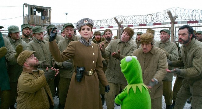Muppets Most Wanted - Photos - Tina Fey, Danny Trejo