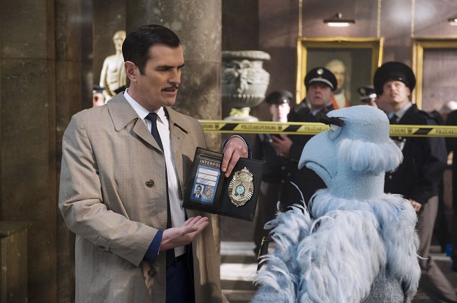 Muppets Most Wanted - Photos - Ty Burrell