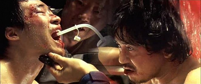 Crying Fist - Filmfotos - Seung-bum Ryoo