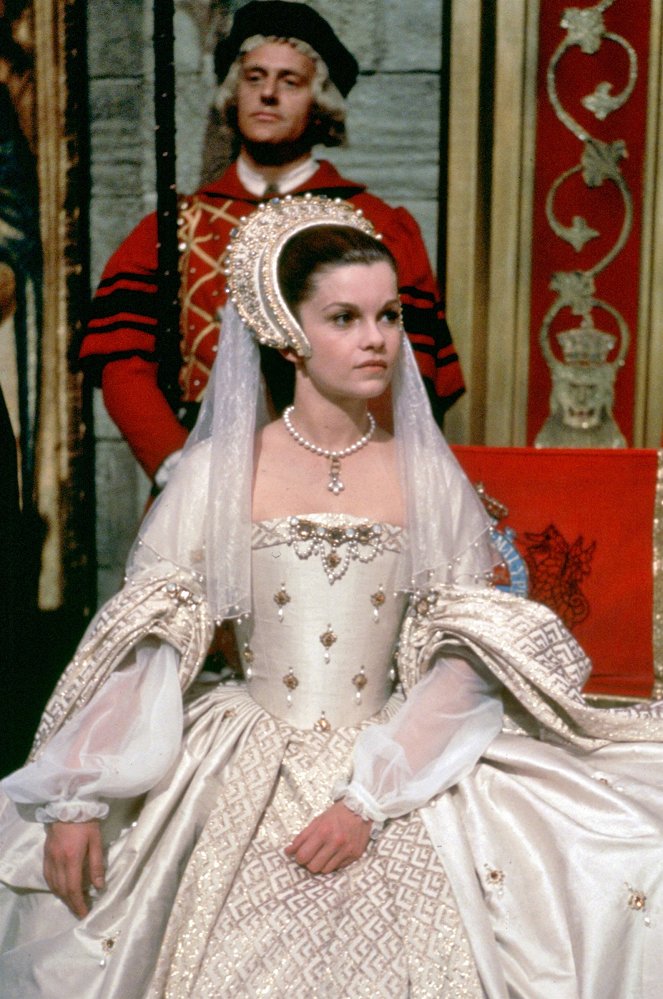 Anne of the Thousand Days - Photos - Geneviève Bujold