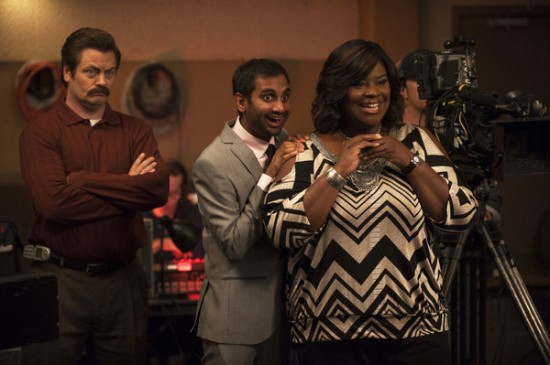 Parks and Recreation - Recall Vote - Van de set - Nick Offerman, Aziz Ansari, Retta