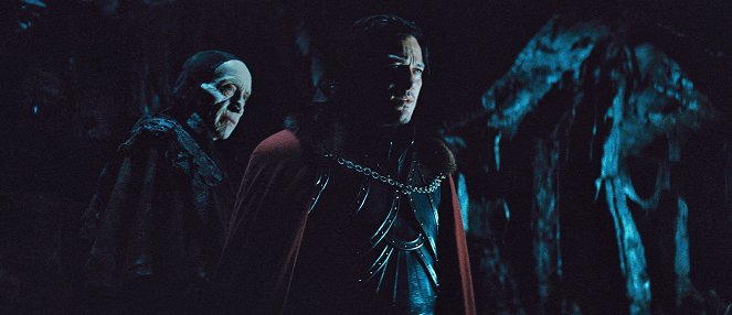 Az ismeretlen Drakula - Filmfotók - Charles Dance, Luke Evans