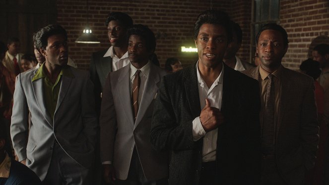 Get On Up - Příběh Jamese Browna - Z filmu - Chadwick Boseman, Nelsan Ellis