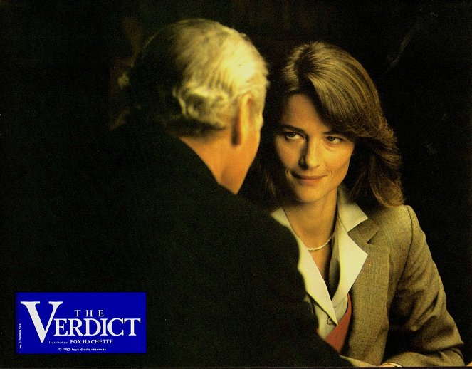 The Verdict - Die Wahrheit und nichts als die Wahrheit - Lobbykarten - Charlotte Rampling