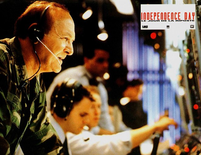 Independence Day - Lobby Cards - Robert Loggia