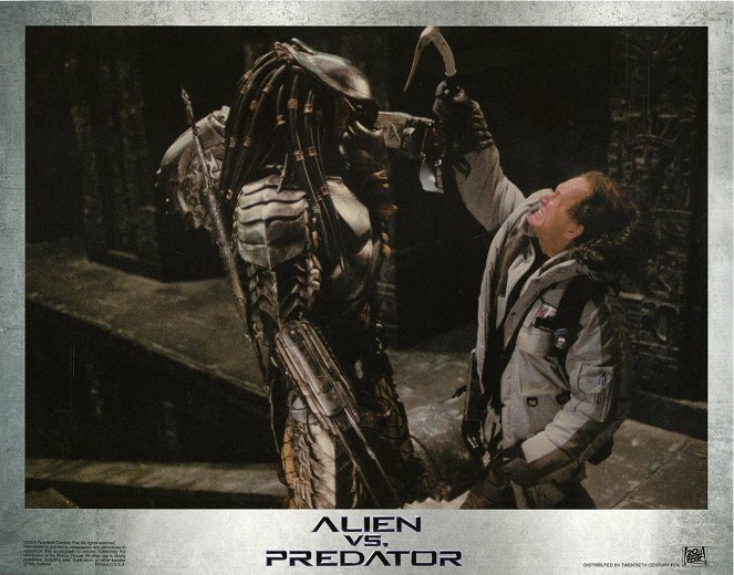 Alien vs. Predador - Cartões lobby