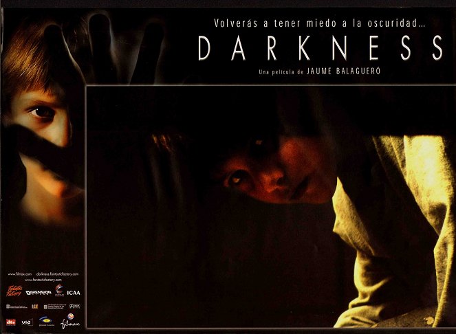 Darkness - Mainoskuvat