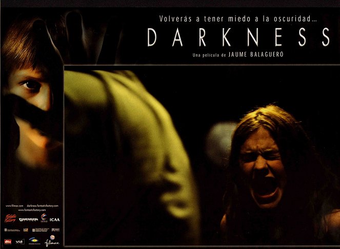 Darkness - Fotocromos - Anna Paquin