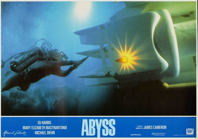 Abyss - syvyys - Mainoskuvat