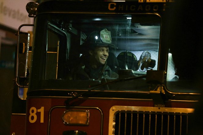 Chicago Fire - Real Never Waits - De filmagens - Jesse Spencer