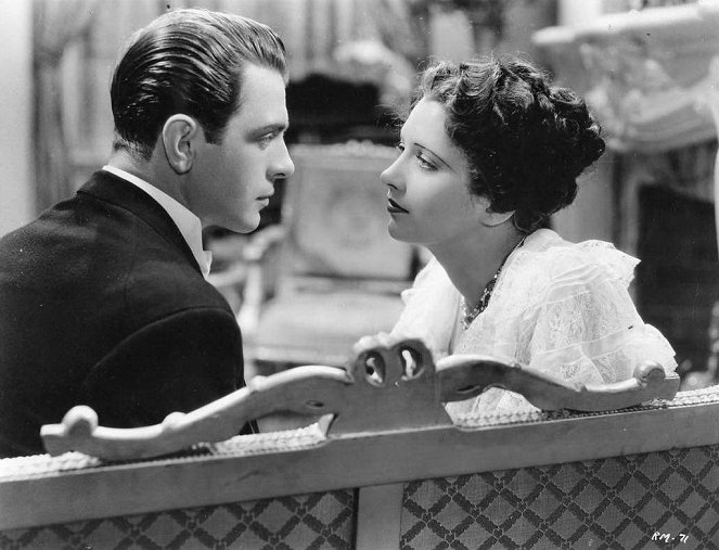 I Loved a Woman - Filmfotos - Kay Francis